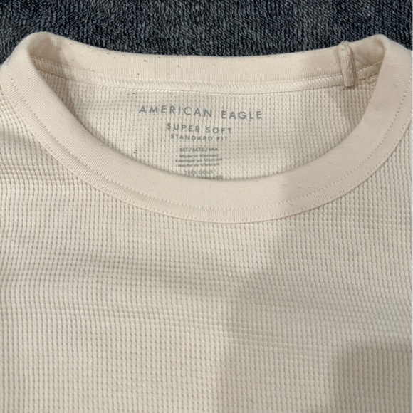 Men’s American Eagle Thermal Shirt - Picture 2 of 3